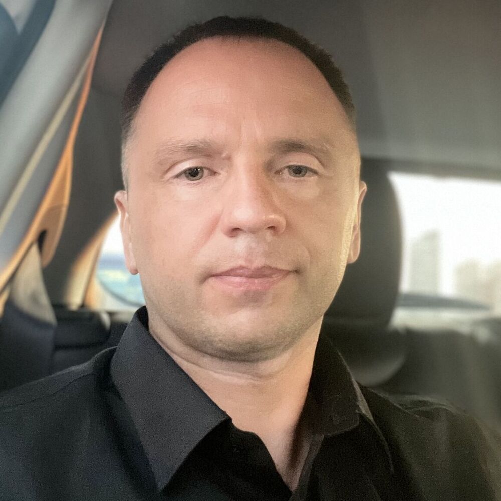 Олег Постернак